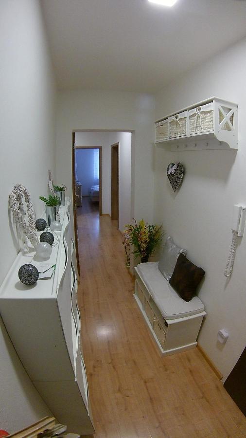 Апартаменты Apartman Barborka Зноймо Экстерьер фото