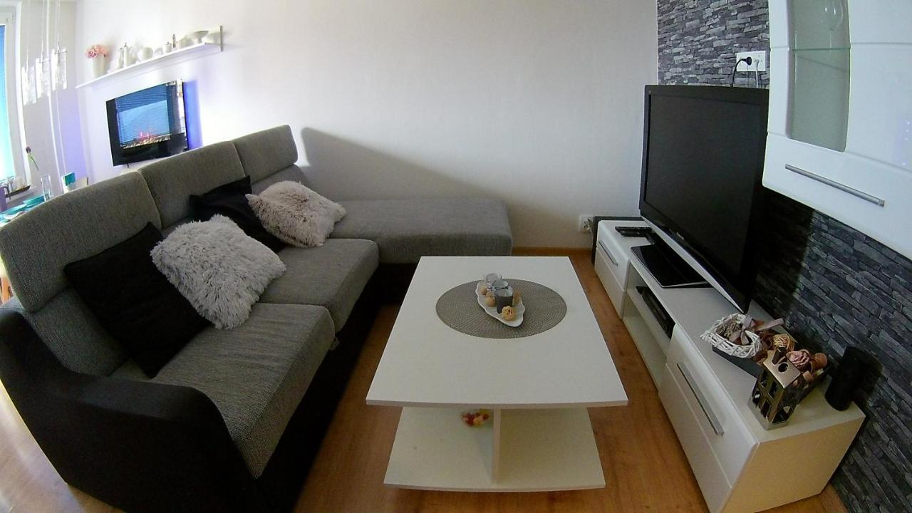 Апартаменты Apartman Barborka Зноймо Экстерьер фото